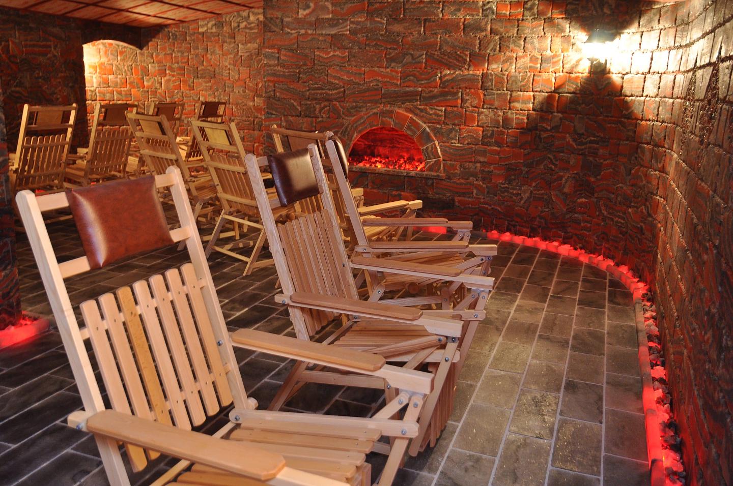 Speleotherapy